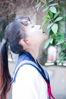 胯下硕大征服冰山女神动漫